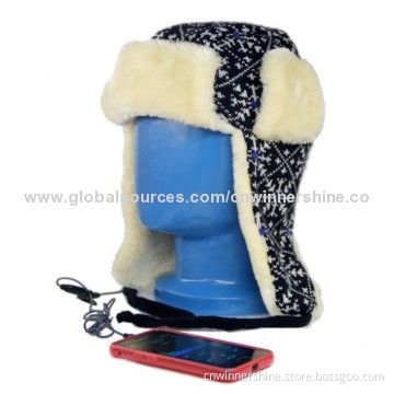 Knitted OEM beanie fur hat with earflap pattern headphone